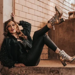Sale Beckett Womens Booties