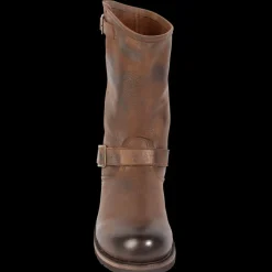 Online Easton Mens Street