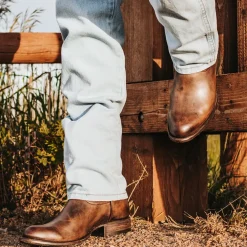 Discount Outlaw Mens Street