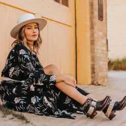 Sale Saloon Womens Booties