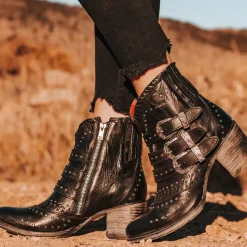 New Savanna Womens Shoes