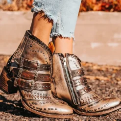 Discount Savanna Womens Shoes